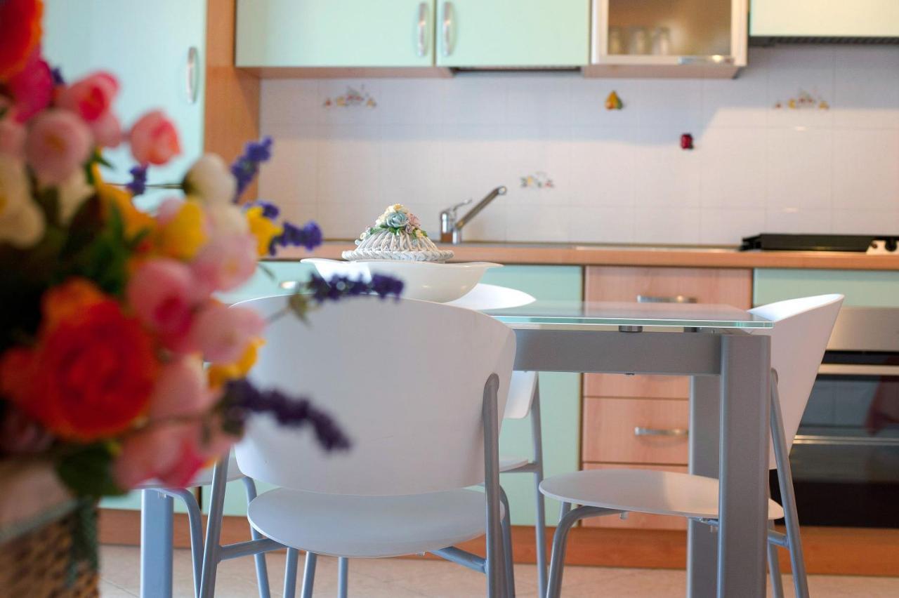 Trilocale Mazzini Con 2 Balconi Apartment Varazze Exterior foto