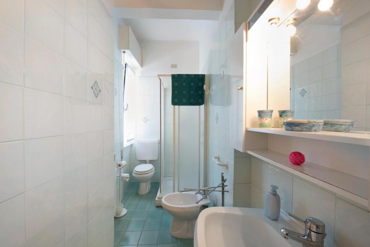 Trilocale Mazzini Con 2 Balconi Apartment Varazze Exterior foto